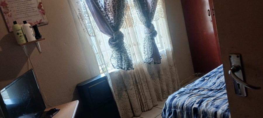 2 Bedroom Property for Sale in Oos Einde North West